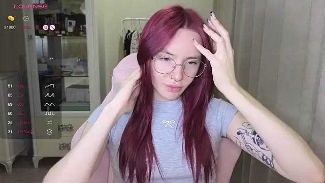 littlevildevil online show from September 2025 11:54:01 AM