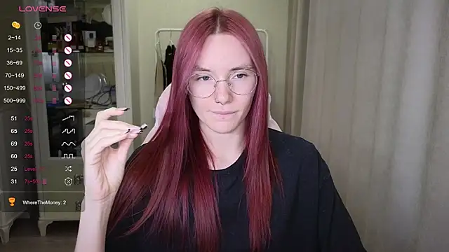 littlevildevil online show from September 2025 11:04:02 AM