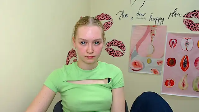 MademoiselleCl online show from February 2025 04:40:02 PM