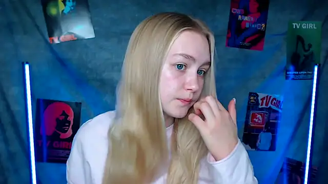 MademoiselleCl online show from October 2025 06:10:01 AM