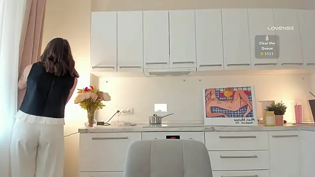 Oh My Dianee online show from September 2025 07:19:01 AM