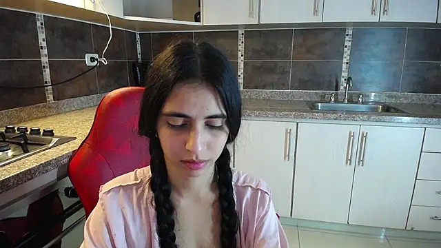 anna alvarez online show from February 2025 05:17:02 PM