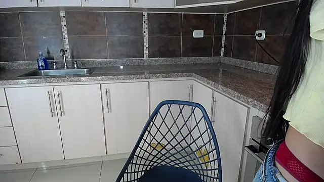 Snapshot of anna_alvarez chatting on February 2026 11:40:02 AM anna alvarez online show from February 2026 11:40:02 AM