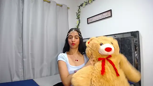 Snapshot of anna_alvarez chatting on May 2026 01:23:02 AM anna alvarez online show from May 2026 01:23:02 AM