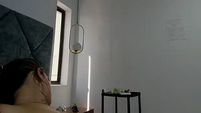 Lizz Luna online show from January 2025 07:25:01 PM