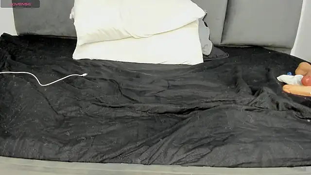 Lizz Luna online show from February 2025 02:57:01 PM