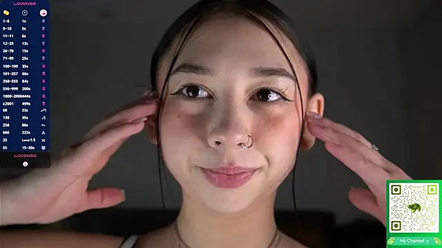 AislyEmbury online show from December 2025 04:51:01 AM