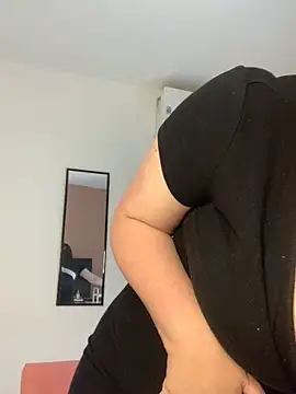 Sophie Eaton online show from February 2025 05:54:01 PM