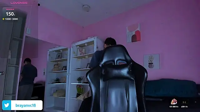 Ian Castillo  online show from October 2025 11:20:02 AM