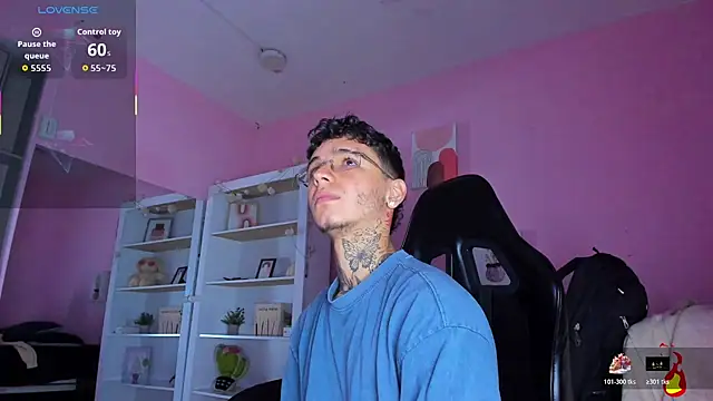 Ian Castillo  online show from November 2025 11:20:01 AM