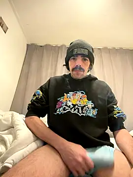 Snapshot of wolfwhite95 chatting on November 2025 07:52:02 PM wolfwhite95 online show from November 2025 07:52:02 PM