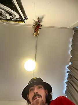 Snapshot of wolfwhite95 chatting on November 2025 01:21:02 PM wolfwhite95 online show from November 2025 01:21:02 PM