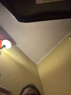 Snapshot of wolfwhite95 chatting on February 2026 07:31:01 PM wolfwhite95 online show from February 2026 07:31:01 PM