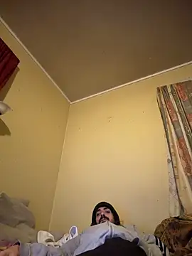 Snapshot of wolfwhite95 chatting on February 2026 07:50:02 PM wolfwhite95 online show from February 2026 07:50:02 PM