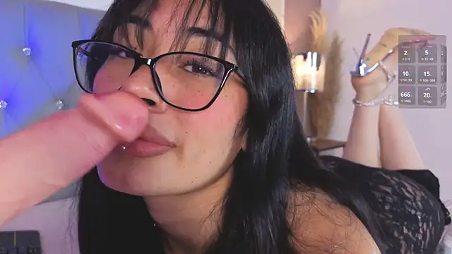 Snapshot of aprildreams19 chatting on November 2025 01:02:02 PM aprildreams19 online show from November 2025 01:02:02 PM