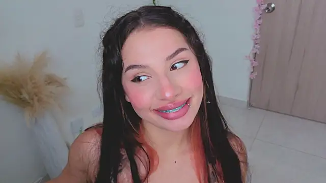 Mia adams66 online show from October 2025 06:05:02 PM