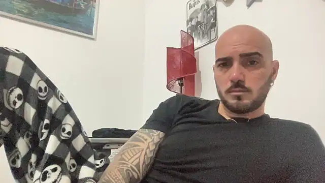 alessandromori91 online show from December 2025 10:03:01 PM