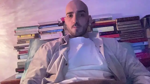 alessandromori91 online show from April 2026 08:06:02 PM