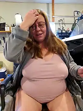 MsShelby40 online show from February 2025 04:35:02 PM