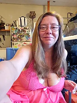 MsShelby40 online show from September 2025 10:54:01 PM