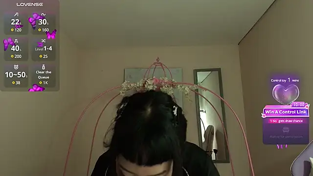 Violetta Suky online show from February 2025 01:10:02 PM