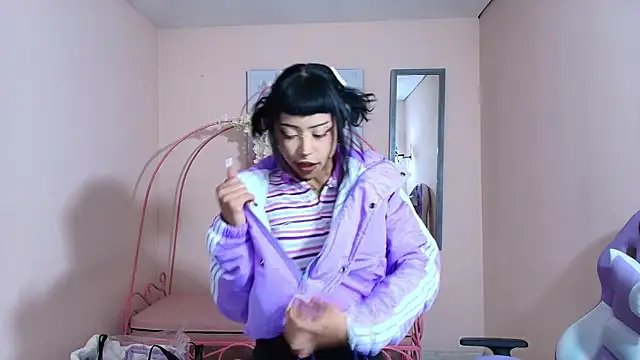 Violetta Suky online show from February 2025 01:30:02 PM