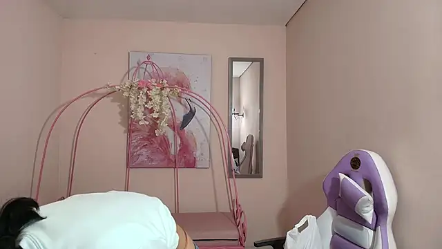 Violetta Suky online show from February 2025 01:38:02 PM