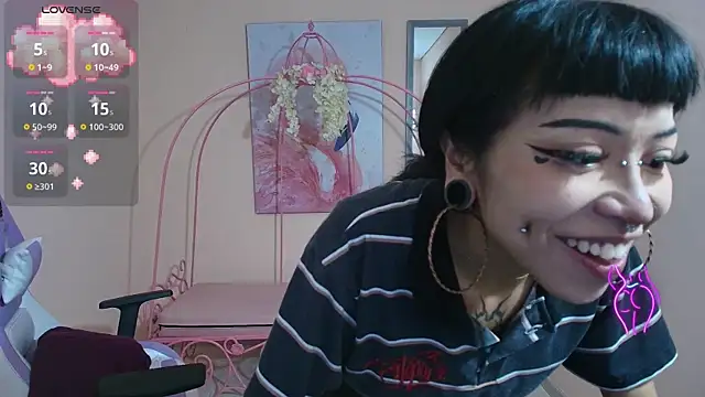 Violetta Suky online show from March 2025 01:51:01 PM