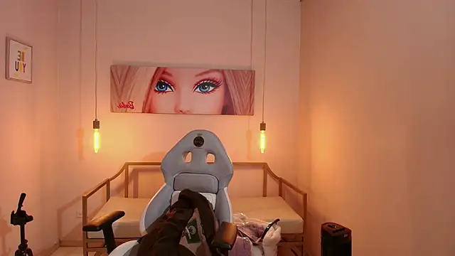 Violetta Suky online show from March 2025 02:26:02 PM