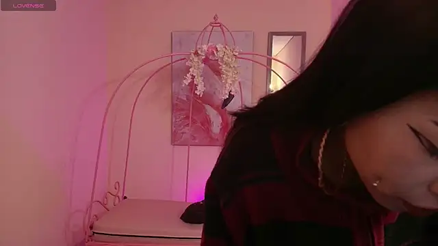 Violetta Suky online show from March 2025 01:30:01 PM