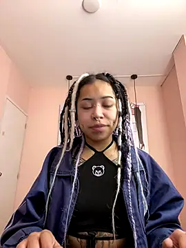 Violetta Suky online show from October 2025 12:58:01 PM