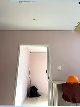 Violetta Suky online show from October 2025 12:56:01 PM