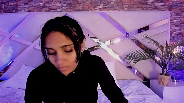 sophie pariss online show from December 2025 03:14:02 AM