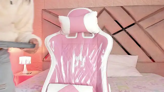 sophie pariss online show from April 2026 03:36:02 AM