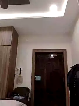 lovablesam online show from December 2024 08:15:01 PM