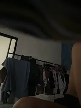 Snapshot of CoaZh_BigP18 chatting on January 2026 02:15:01 AM CoaZh BigP18 online show from January 2026 02:15:01 AM