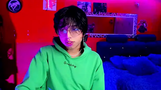 AnggelONfiree online show from January 2025 05:05:01 AM