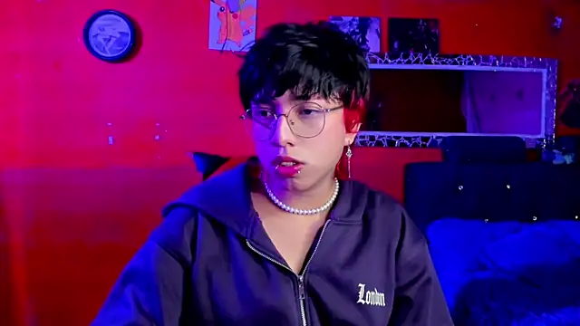 AnggelONfiree online show from February 2025 06:07:01 AM