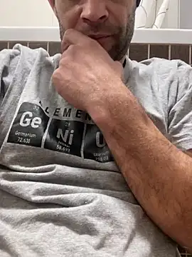 Snapshot of Zbochunec chatting on February 2026 03:27:02 AM Zbochunec online show from February 2026 03:27:02 AM