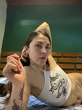 isadelasestrellas online show from February 2026 03:28:01 PM