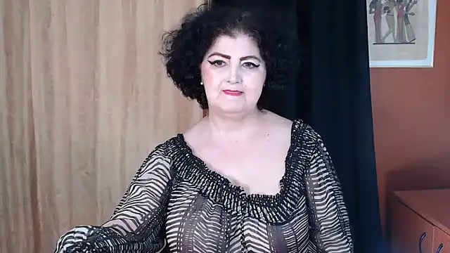 Snapshot of _MissJ_ chatting on May 2026 09:44:02 PM MissJ online show from May 2026 09:44:02 PM