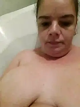 Snapshot of Hornyparratjie chatting on November 2025 08:31:01 PM Hornyparratjie online show from November 2025 08:31:01 PM