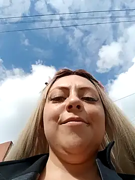 Snapshot of madelaine- chatting on December 2024 08:36:02 PM madelaine- online show from December 2024 08:36:02 PM