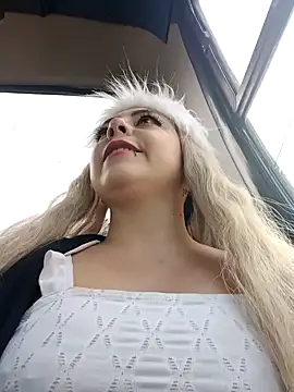 Snapshot of madelaine- chatting on December 2024 07:57:01 PM madelaine- online show from December 2024 07:57:01 PM