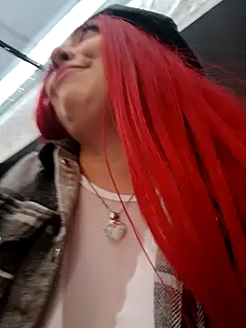 Snapshot of madelaine- chatting on December 2024 10:23:02 PM madelaine- online show from December 2024 10:23:02 PM