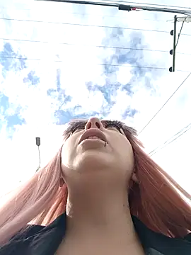 Snapshot of madelaine- chatting on January 2025 08:28:02 PM madelaine- online show from January 2025 08:28:02 PM