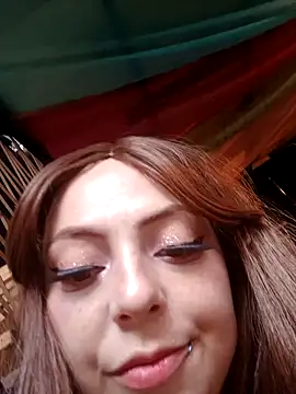 Snapshot of madelaine- chatting on January 2025 10:09:01 PM madelaine- online show from January 2025 10:09:01 PM