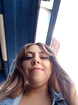 Snapshot of madelaine- chatting on January 2025 07:53:02 PM madelaine- online show from January 2025 07:53:02 PM