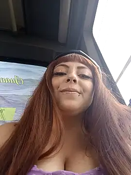 Snapshot of madelaine- chatting on January 2025 08:11:01 PM madelaine- online show from January 2025 08:11:01 PM