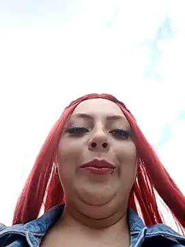 Snapshot of madelaine- chatting on January 2025 07:39:02 PM madelaine- online show from January 2025 07:39:02 PM